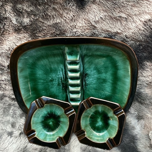 Rare and unique Green Blue Mountain  Ceramic Ashtrays set of 3 - Picture 9 of 16